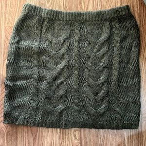 Knitted skirt
